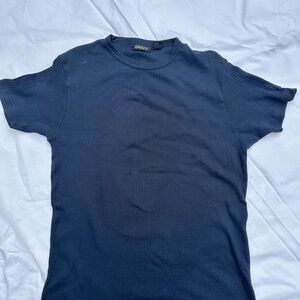 DKNY Men's Navy Blue T-Shirt L